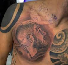 Dotwork tattoos and simplistic, minimalist tattoos are all the rage right now, and for good reason. Foto Insigne Il Fratello Gli Dedica L Ultimo Tatuaggio Il Web Impazzisce