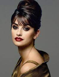 15 Jaw Dropping Hairstyles From 70 S And 80 S Hair Styles Vintage Hairstyles Top 10 Hair Styles