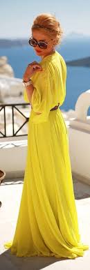 Colors That Go With Yellow Clothes Outfit Ideas 2022