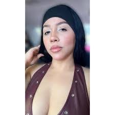 Lisandra Martinez's Instagram, Twitter & Facebook