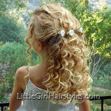 Beautiful Hairstyle For Flower Girls Perfect For Little Girls Flower Girl Hairstyles Hair Styles Pageant Hair