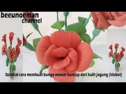 Bunga hias dari kulit jagung berbagai produk fashion. Cara Membuat Bunga Dari Kulit Jagung Bisabo Channel