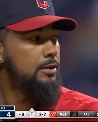 🔥 Emmanuel Clase sigue haciendo historia con Cleveland Guardians empatando  el récord de José Mesa de casi 30 años., 🇩🇴 Clase se coloca a 5  salvamentos de la marca de Jeurys Familia (51 en 2016) por la ...