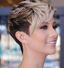 Ty však skutečné tattoo jenom připomínají a jde v podstatě o kresbu vytvořenou do kraťoučkých vlasků pomocí strojku nebo břitvy. Pin On Short Hairstyles