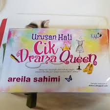 Pada suatu hari syazlin berjumpa dengan faris dan jatuh cinta. Malay Novel Urusan Hati Cik Drama Queen Hobbies Toys Books Magazines Fiction Non Fiction On Carousell