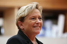 The best gifs are on giphy. Susanne Eisenmann Kultusministerin Kann Gender Regeln Nicht Nachvollziehen Baden Wurttemberg Stuttgarter Zeitung