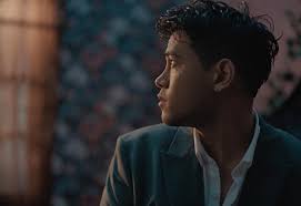 Yard Sale' from @alexwaarren out now Directed by: @itsmikeymurphy Produced  by: me Director of Photography: @steadidon Featuring: @jordyndenning,  @jerry.polito, @rickyschultz1 A @fivetwelvepictures Production Edited by:  @itsmikeymurphy First Assistant ...