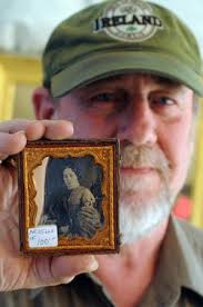 Brimfield Antiques Shows dealers see tastes changing