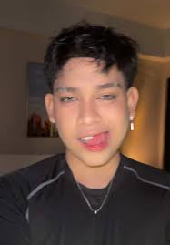 Latina Makeup Tutorials and Tips by Spencer