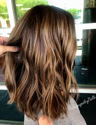 Warm blonde highlights in brown hair. Brunette Balayage Golden Brown Warm Brown Brunette Highlight Short Hair Balayage Balayage Hair Balayage Brunette