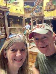 Gail and Scott Lily so excited I finally got to meet your. I was so excited  I forgot to even introduce myself. Thank you for being so gracious and  taking your photo