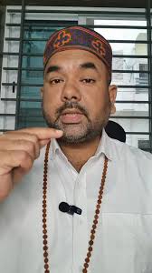 The words of the street vendor left me utterly stunned. It was an extremely  hot afternoon when I stopped at a roadside stall for some refreshing  coconut water. At the time,