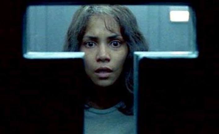 Gothika - Plugged In