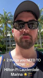 Hilton Fort Lauderdale Marina: Poolside with a Show