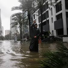 Hurricane Irma Live Updates: Category 1 Storm Hits Tampa and Approaches  Georgia
