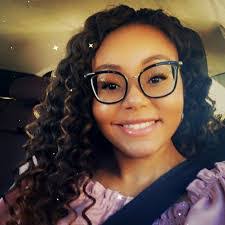 Crystal Simone's Instagram, Twitter & Facebook