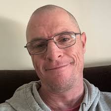 People were quarantined, people passed away(RIP🙏🏽🕊️), businesses  shutdown, cost of living skyrocketed, Social Media and our phones took  over. Now life as we know it is very different! I see it.