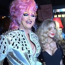 Olivia jones, mit bürgerlichem namen oliver knöbel, arbeitet als travestiekünstler und machte sich als „drag queen einen namen. Olivia Jones Feiert Ihren 50 Geburtstag Ein Blick Auf Ihre Karriere Stern De