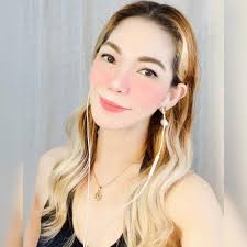 Krispy Kreme is NOW OPEN to serve your favorite donuts and coffee from 8AM  to 6PM!