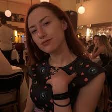 Summer Small's Instagram, Twitter & Facebook