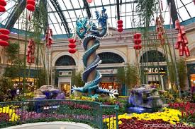 Chinese New Year Decorations In Las Vegas Chinese New Year Decorations New Years Decorations Chinese New Year Dragon