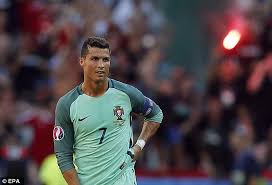 Bei der em 2016 zogen die ungaren überraschend in die hauptrunde ein. Portugal 3 3 Hungary Euro 2016 Result Cristiano Ronaldo Scores Twice To Fire His Side Into Last 16 Clash With Croatia Daily Mail Online