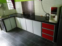 Untuk masalah harga kabinet dapur sendiri, anda bisa cek harganya sesuai dengan jenis bahan material yang anda inginkan. Red N White Alma Penang Kabinet Dapur Aluminium Murah Facebook