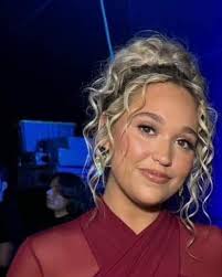 Ivana Ilic reaches the top 21 in Australia Idol