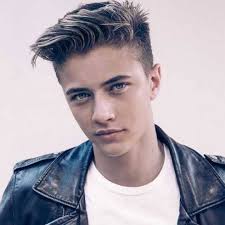 Wir zeigen euch die angesagtesten kinderfrisuren für jedes alter. Top 10 Undercut Frisuren Fur Manner Teenager Frisuren Jungs Frisuren Teenager Haarschnitt