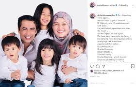 From wikimedia commons, the free media repository. Isteri Hamil Kembar Sheikh Muszaphar Gembira Dalam Gundah Mopress