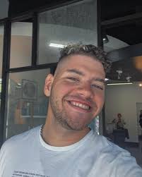 Blake Sharp (@blakesharp97) • Instagram photos and videos