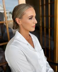 S U Z E T T E E R A S M U S M U A (@makeupby_zet) · Instagram 照片和视频