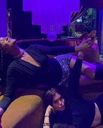 davinesofficial @anandahair @jerilyn.stone @gotacebreroyoga @luminosaavl  #grwm #getreadywithme #curls #curlyhair #makeup #makeuptutorial #asheville  #avl #828isgreat