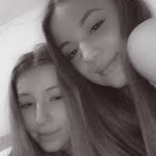 Eva Rendle (@evarendle3)