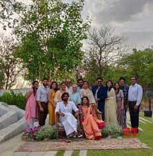 She is the daughter of bunty and. Rana Daggubati And Miheeka Bajaj Still With The Family Of Daggubati At The Roka Event Social News Xyz