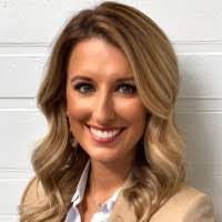 Kelley Maynard's Instagram, Twitter & Facebook