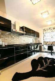 Evinizin dekorunu tamamlayacak, içinize sinerek alabileceğiniz bir halı arıyorsunuz. Mutfak Dekorasyonunda Siyah Ve Beyazin Uyumu