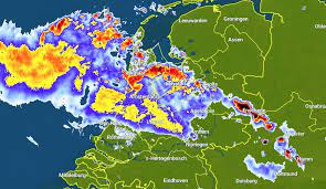 Maastricht roept zo'n 10.000 inwoners op: Noodweer Trekt Over Nederland Weerplaza Nl