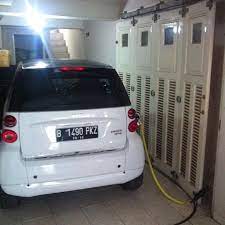 Fitra Eri On Instagram 3 Tahun Lalu Berkesempatan Menjajal Mobil Listrik Selama Seminggu Penuh Nggak Disangka Menyenan Electric Cars Suv Car Instagram Posts