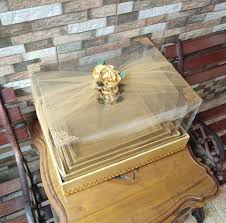 It's also smart to consider the color of precious metal for your setting that best compliments the color grade of your diamond. Kotak Hantaran Tile Warna Gold 1 Set Isi 4 Kotak Terbaru Agustus 2021 Harga Murah Kualitas Terjamin Blibli