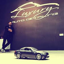 Garage with luxury sports cars. Fotos Bei Luxury Auto Detailing Garage Kfz Werkstatt