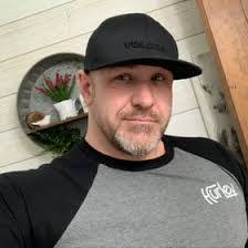 Shane Deaton's Instagram, Twitter & Facebook