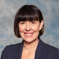 60+ perfiles de «Warnock»