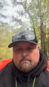 We after them ! Banded doe ? 🤷‍♂️🏹🦌