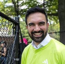 10 of the most memorable finish line crossings