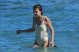 Maybe you would like to learn more about one of these? Millie Bobby Brown Photo 125 Of 236 Pics Wallpaper Photo 1091695 Theplace2