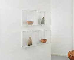 Passend Zu Den Standvitrinen Typ View Bieten Wir Hier Die Kleine Wandvitrine An Die Kleine Vitrine Eignet Sich Besond Vitrine Glas Kleine Vitrine Wandvitrinen