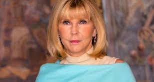 Ashley Kuske's Instagram, Twitter & Facebook