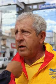 somosdelmismobarro: Desfile abrió Sudamericano de canotaje