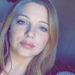 Amber Delcambre's Instagram, Twitter & Facebook